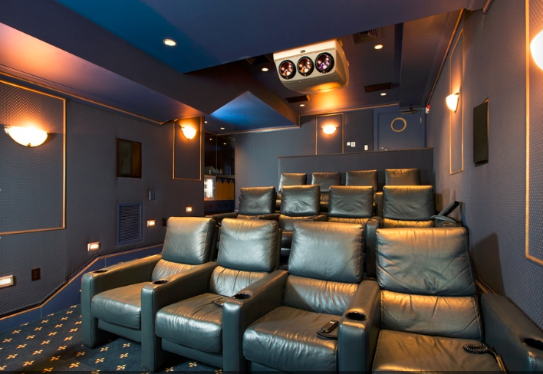 Grab your favorite candy and head to an LA-worthy home theater in this Belmont Hill home. 