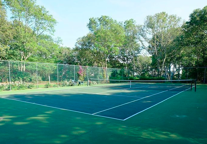 13 Pine Tree Homes with Private Tennis Courts