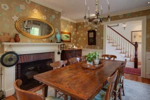 36 Squeteague - dining room