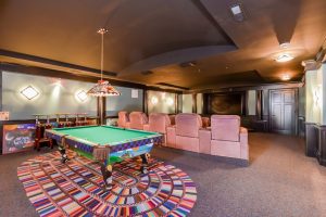 Homes for a New Year Hobby - Billiards