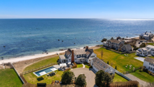 27 Marchant Avenue, Hyannis Port