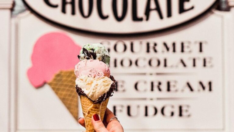Gone Chocolate, Ice cream in Osterville, Cape Cod, Massachusetts